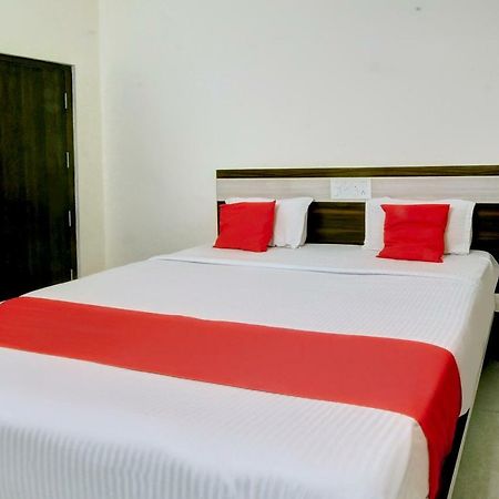 Oyo 29405 Leela Paradise Villa Хасан Екстериор снимка